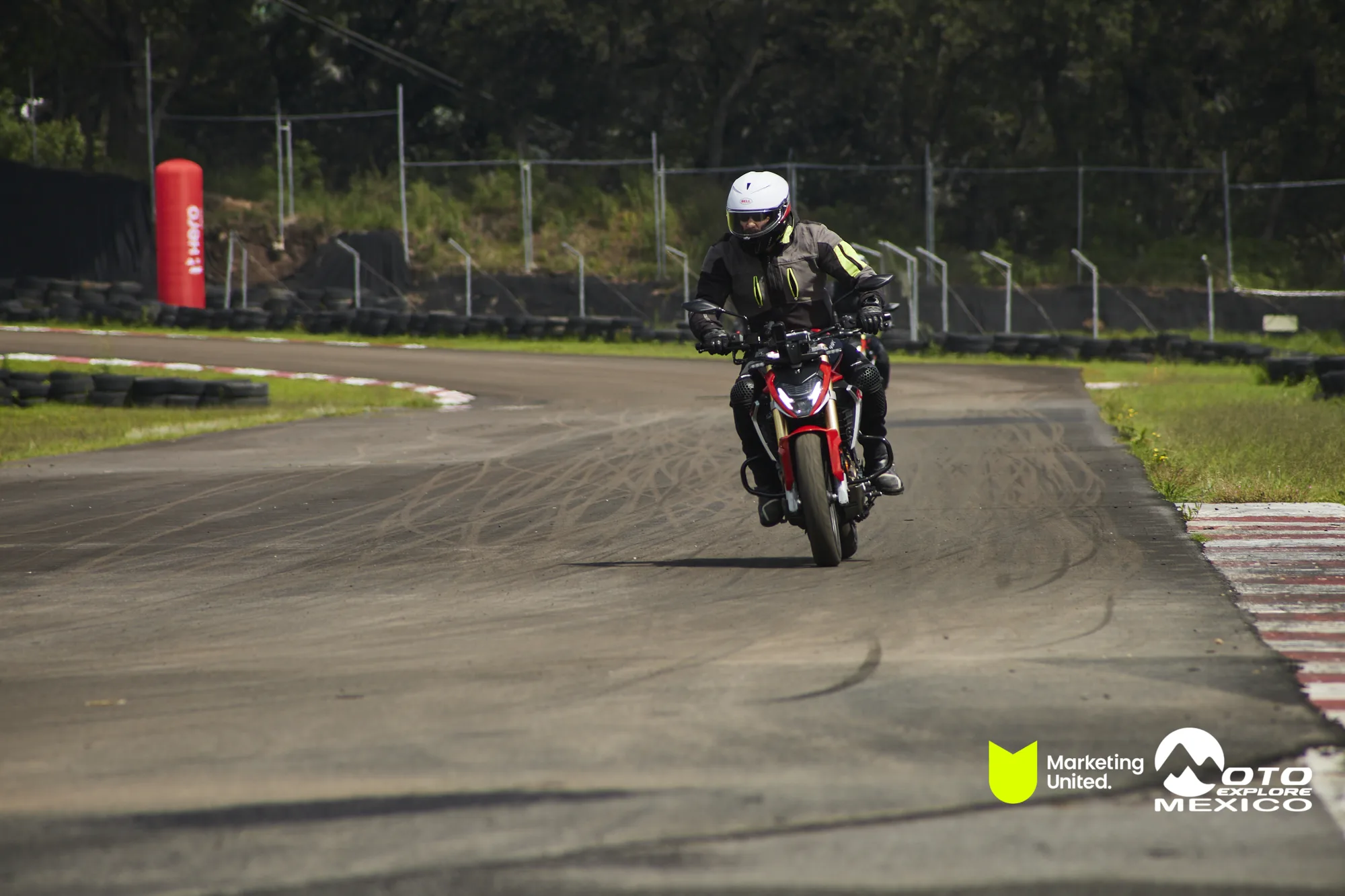 HUNK TRACKDAY 239